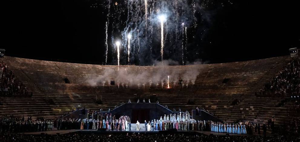 © Arena di Verona