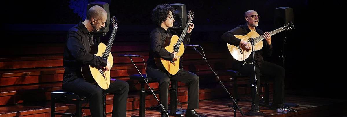 © Barcelona Guitar Trio