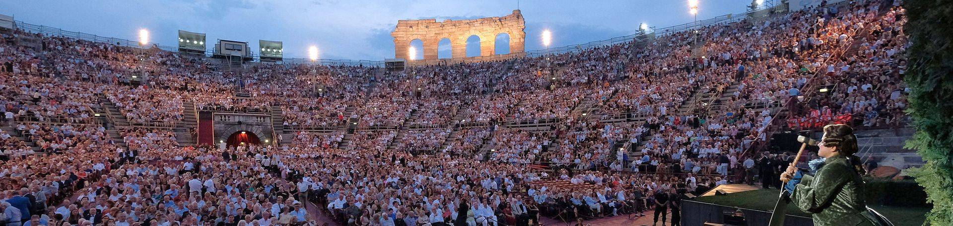 © Arena di Verona